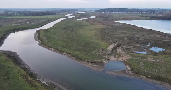 Rijkswaterstaat en opdrachtpartners tekenen contracten onderhoud uiterwaarden Rijn en Maas